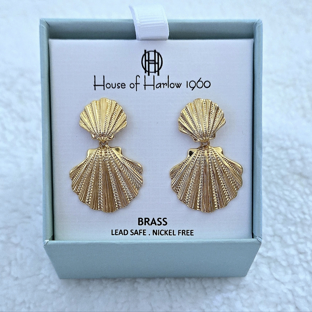 House🏠 of Harlow 1960 Textured Gold💛 Clam Shell🐚 Earrings - NIB